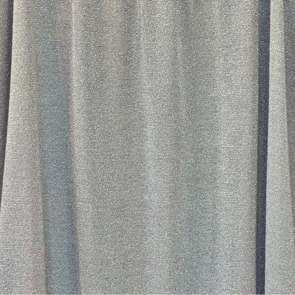 $5 ADD ON with $15+ Bundle Style & Co. Petite Top Silver Metallic Sz LP EUC - Picture 4 of 13